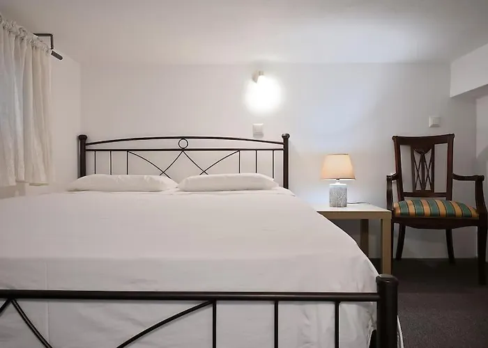 Seabreeze Apartment In Palaio Faliro/ Netflix